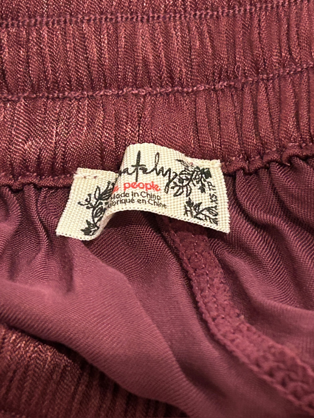 Intimately Free People Burgundy Crochet Trim Flowy Shorts Boho XS Elastic Waist - Picture 5 of 5